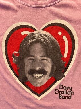 RARE Davy Grolton Band Heart Graphic Foo Fighters Tee
